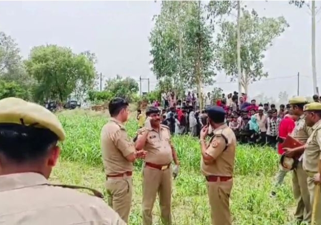 Body of a Minor Girl was found in a field in Moradabad