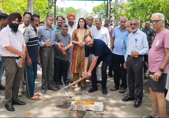 Chandigarh Councillor Gurbax Rawat Development Works In Sector 40C