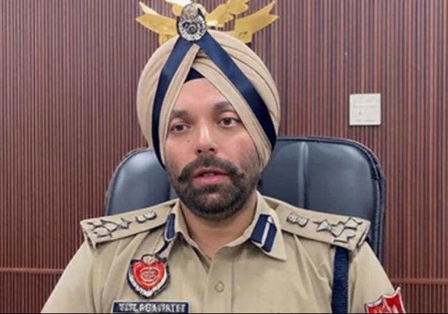 Chandigarh PU Students Protest Haryana Police Entry Controversy