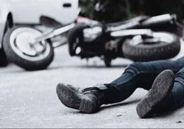 Chandigarh Road Accident Today One Youth Dead And Two Injured