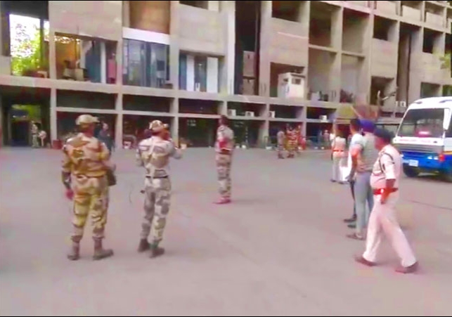 Chandigarh Secretariat Office Vacated After Bomb Threat Received