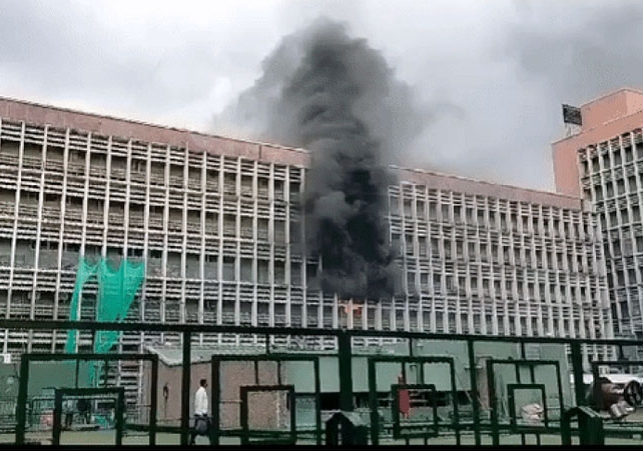  Delhi AIIMS Fire Latest Updates