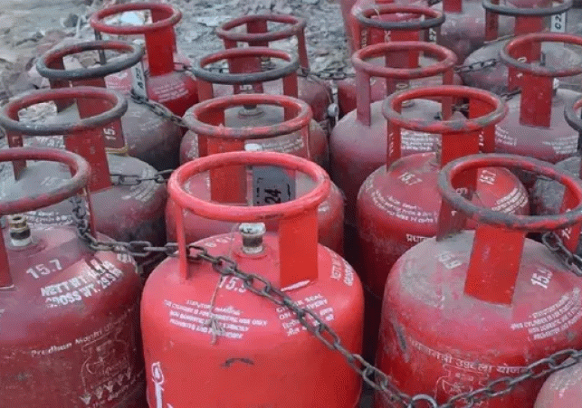 Domestic LPG cylinder prices hiked amidst inflation