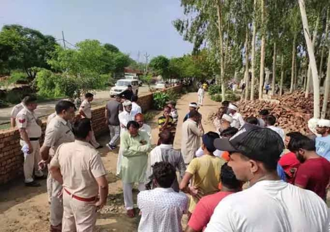 Fatehabad's village Ratkheda changed into police cantonment, tussle between Dalits and Sikhs on the 