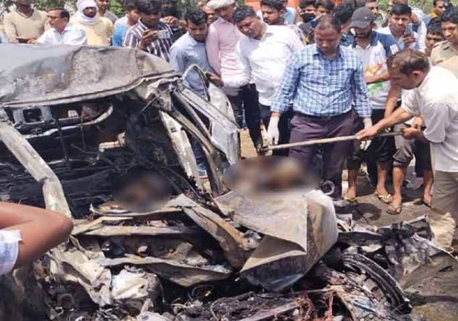 Car caught fire on Panipat highway, 3 burnt alive