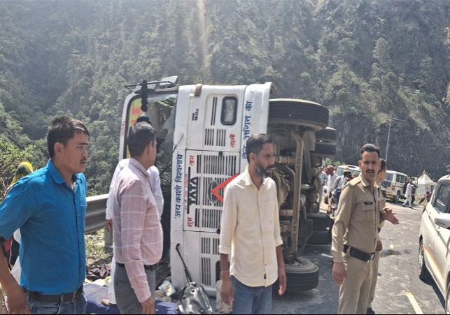 Gangotri Highway Passengers Bus Overturned Accident News