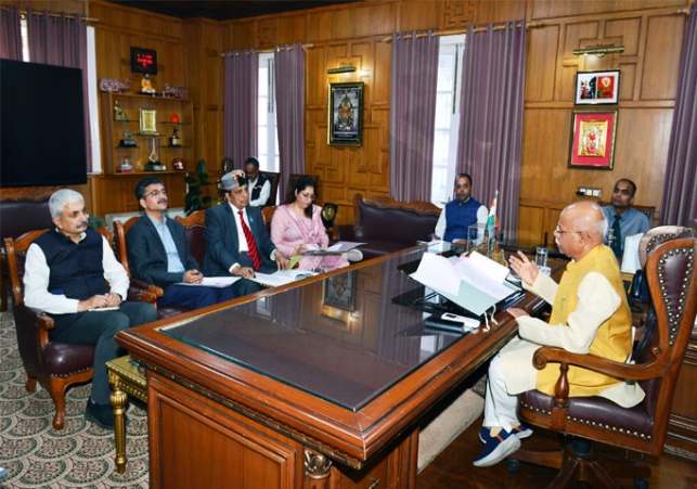 Governor-in-Raj-Bhawan-in-M