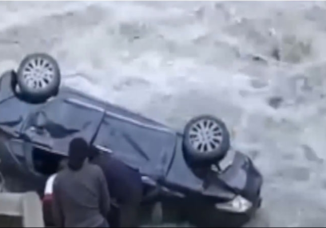 Himachal Lahaul-Spiti Accident Chandigarh Car Fell Into River