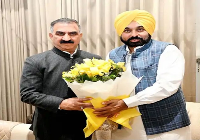 Himachal and Punjab CM meet in Chandigarh