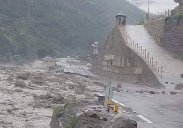 Cloudbursts and Flashfloods Wreak Havoc in Himachal