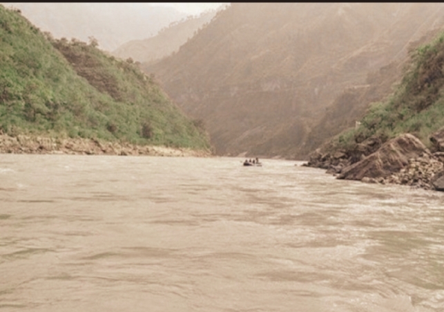 19 year old boy died after jumping in Satluj river 