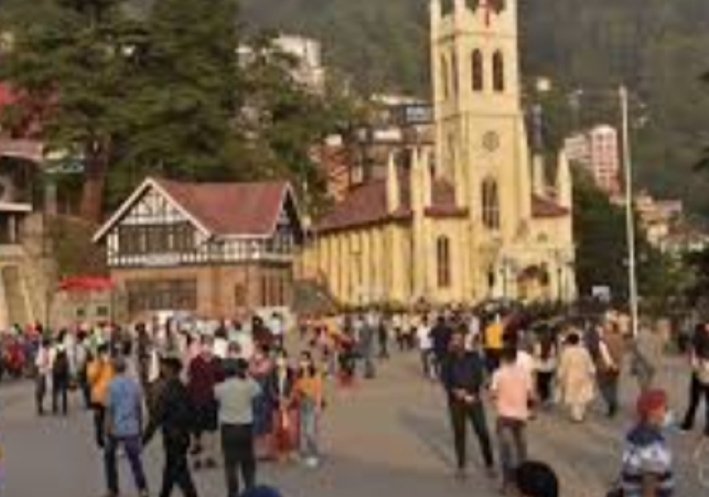 Hotel are full on weekend in Shimla