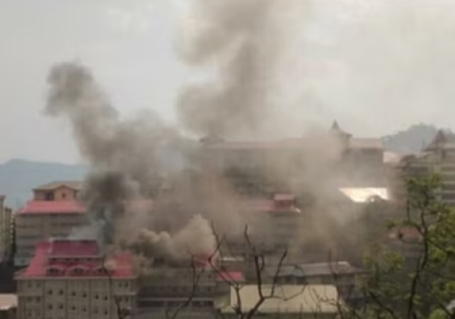 Fire broke out due to explosion of gas cylinder in the canteen of IGMC Hospital