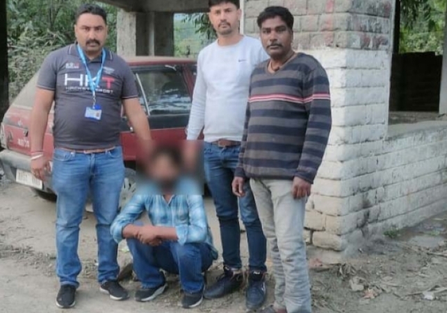 Accused arrested with chitta on Chamba-Pathankot National Highway, case registered