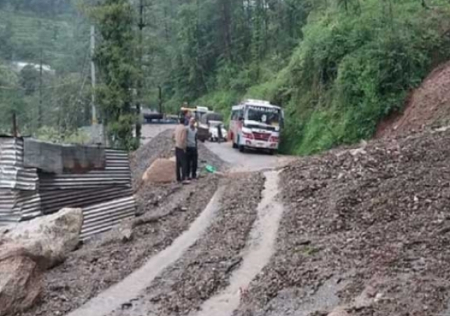 Old man washed away along with 18 goats in strong current of Sutlej river, search continues