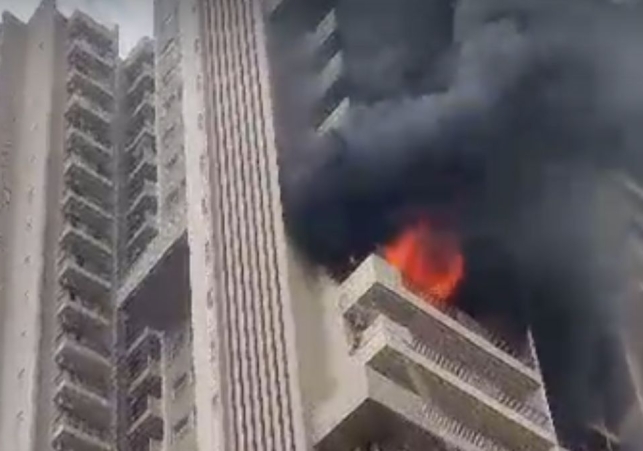 Fire breaks out in 28-storey building in Noida