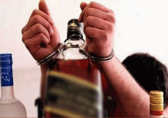 Illicit Liquor Seized From Truck In Chandigarh