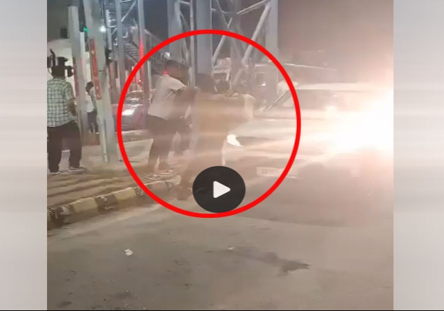 Meerut Toll Plaza Clash Army Jawan Assaulted By Toll Workers Video