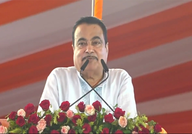 Nitin Gadkari Flying Buses Statement Video Viral