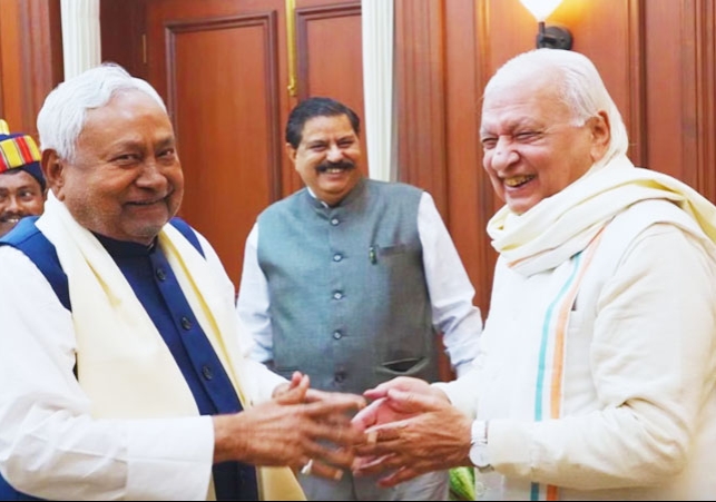 Nitish Kumar resigns and claim to form new government in Bihar