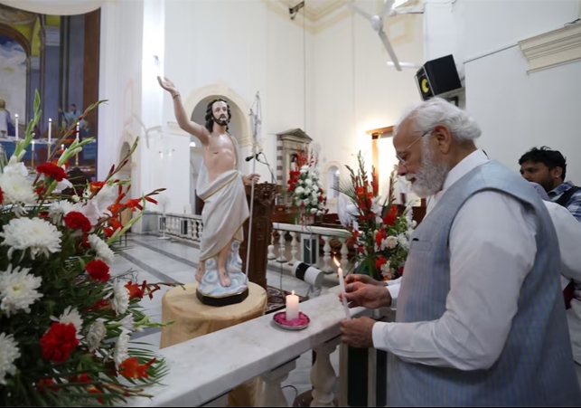 PM Modi Visit Delhi Sacred Heart Cathedral Church On Easter 