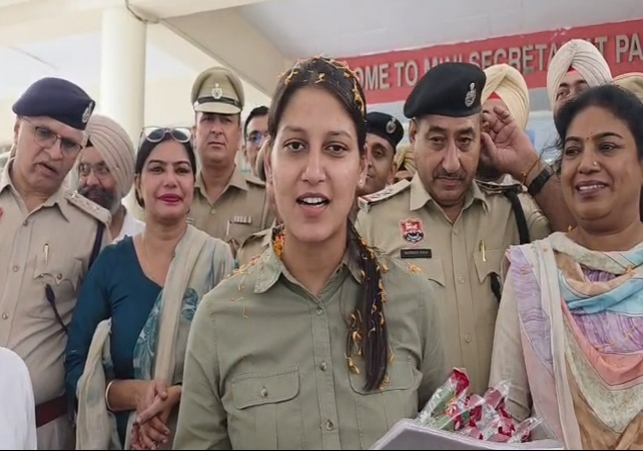 Panchkula Police DCP Srishti Gupta Emotional Farewell After Transfers