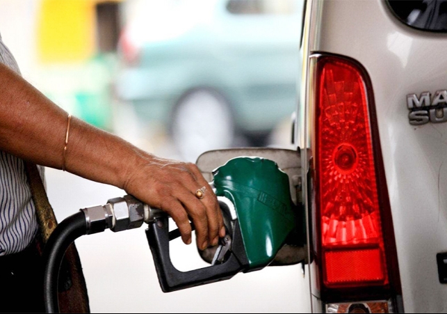 Petrol Diesel Prices May Rise 25–28 Per Liter In India After Election