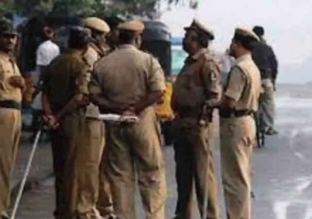 Delhi-Police clash in Himachal: Three Congress