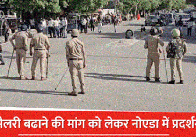 Massive Traffic Jam in Noida Sector-60