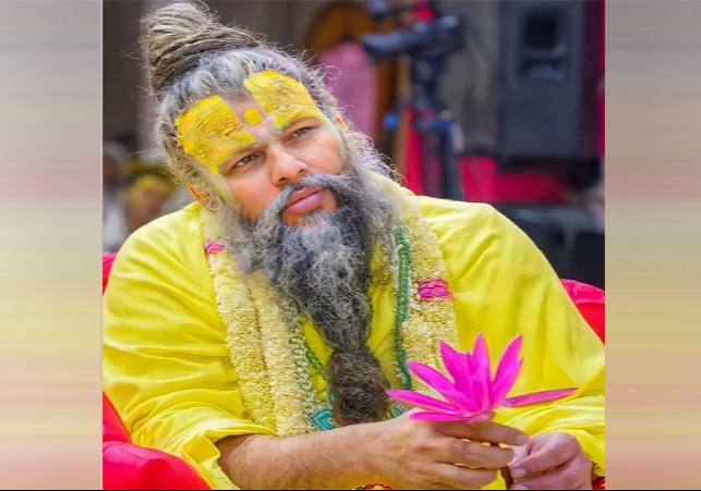 Premanand Ji Maharaj Paidal Yatra Darshan Closed Due To Health
