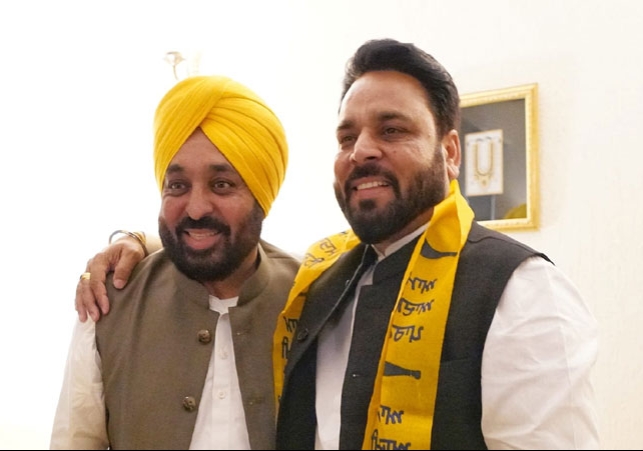 Punjab BSP Hoshiarpur Candidate Rakesh Soman Joins AAP News Update