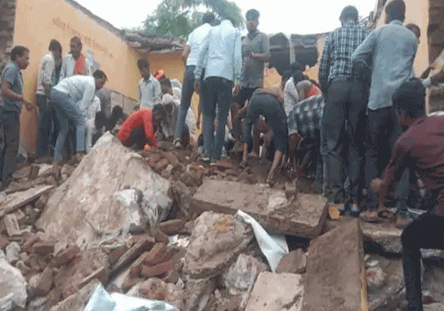 School became a scene of death: 7 children died due to roof collapse