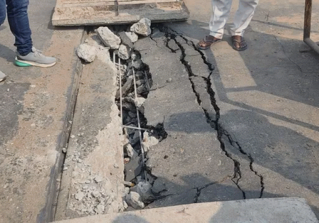 Approach road to newly constructed road overbridge