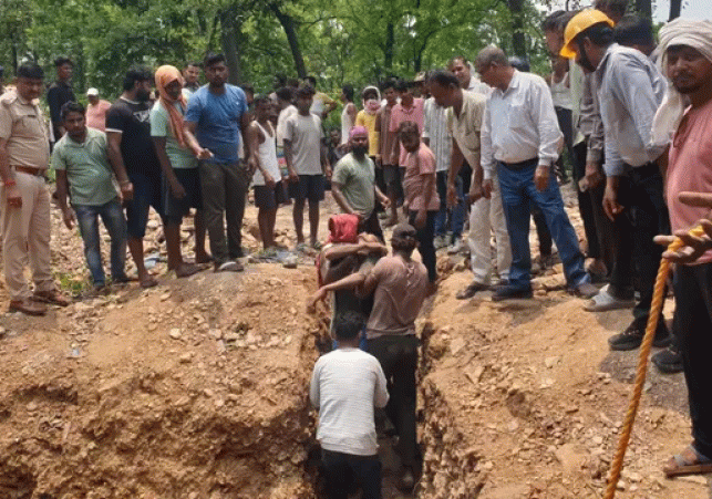 Major accident during illegal coal mining in Ramgarh