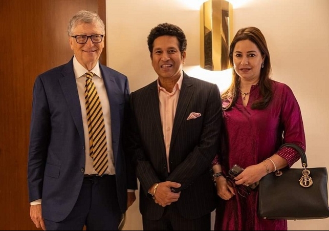 Sachin Tendulkar Met Bill Gates In Mumbai Event Share Picture 