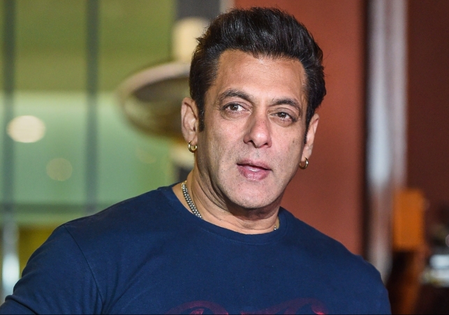 Salman Khan Security Breach: Woman Rings Doorbell