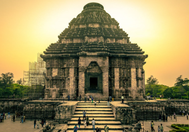 10 Mysterious Ancient Indian Structures That Defy Explanation