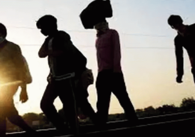 Travel of 300 workers from Uttar Pradesh to Israel banned