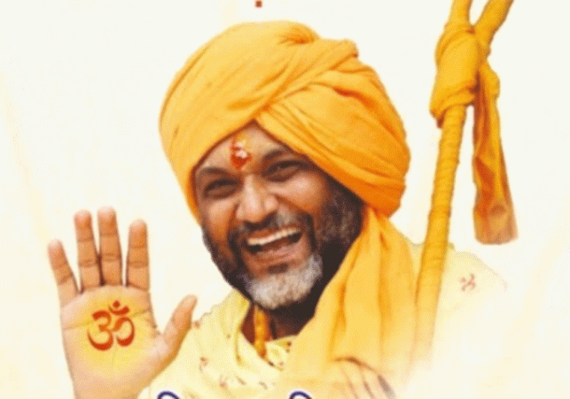 People are excited to have darshan of Siddheshwar Brahmarshi Gurudev, the pioneer of peace and non-v