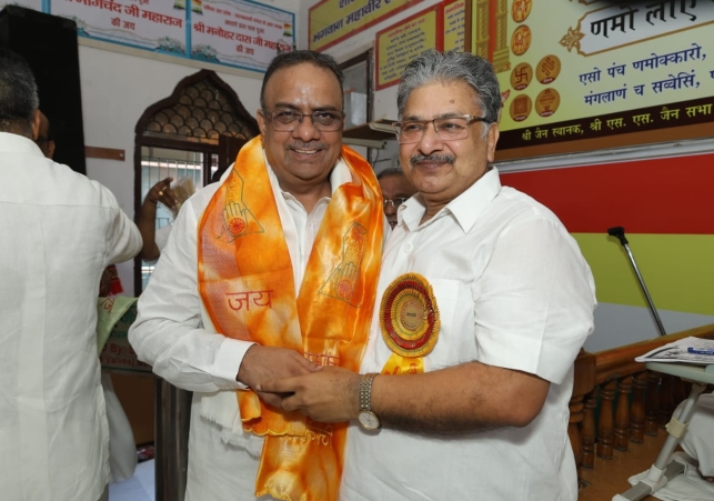 ऋषभ विहार दिल्ली में बड़ी ही धूमधाम से मनाया गया श्री उवसग्गहरं स्तोत्र साधना