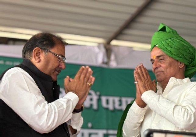 Former minister Dr. Vasudev Sharma joins INLD: 