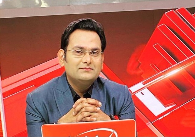 Zee News Anchor Rohit Ranjan