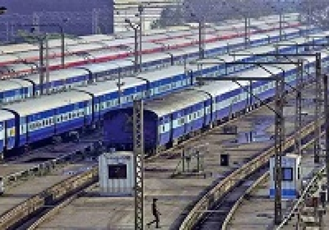 रेलटेल ने 756 प्रमुख स्टेशनों पर वीडियो निगरानी प्रणाली (वीएसएस) के काम के लिए एजेंसियों को नियुक्त किया।
