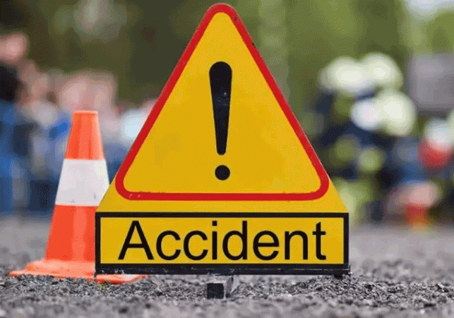 Two-wheelers collided near Ghaggar bridge, an old man died and another is serious