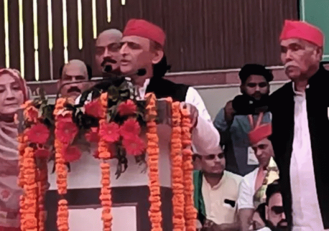 Akhilesh Yadav in Kasganj