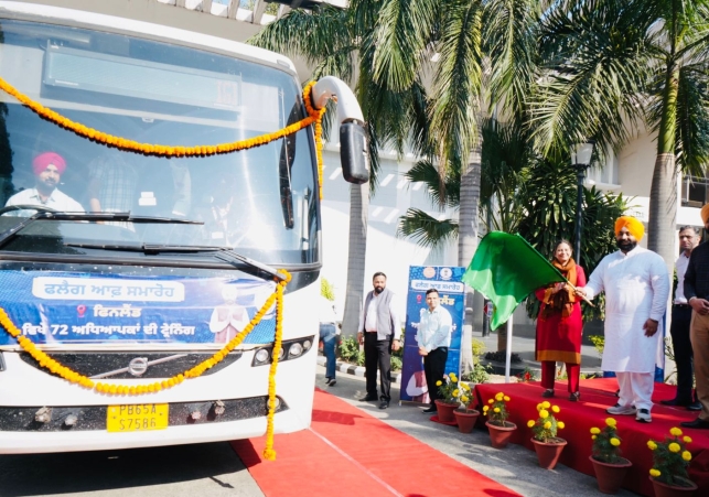 Harjot Bains sends off the third batch of 72 teachers to Finland