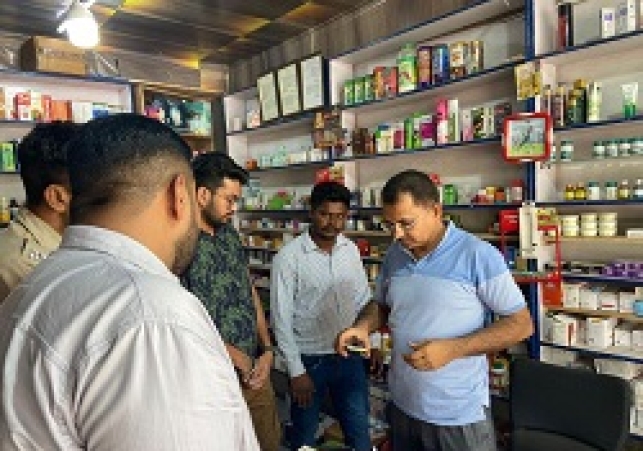 ड्रग विभाग की बड़ी कार्यवाई 4 मेडिकल स्टोर किए सील
