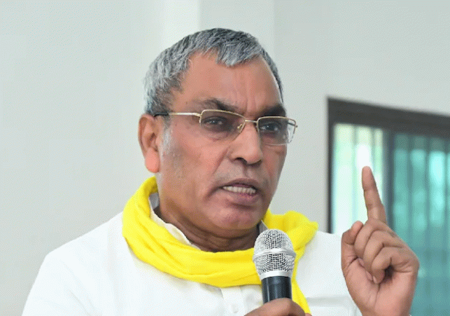 Omprakash Rajbhar arrived in Jaunpur