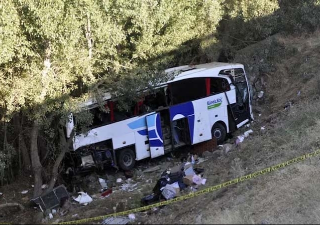 Bus accident in Turkey 12 passengers died