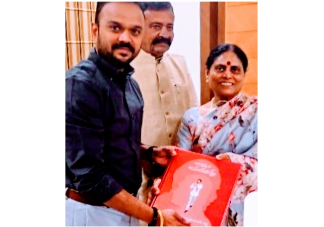 Ravi Shankar Reddy met Y.S. Vijayamma